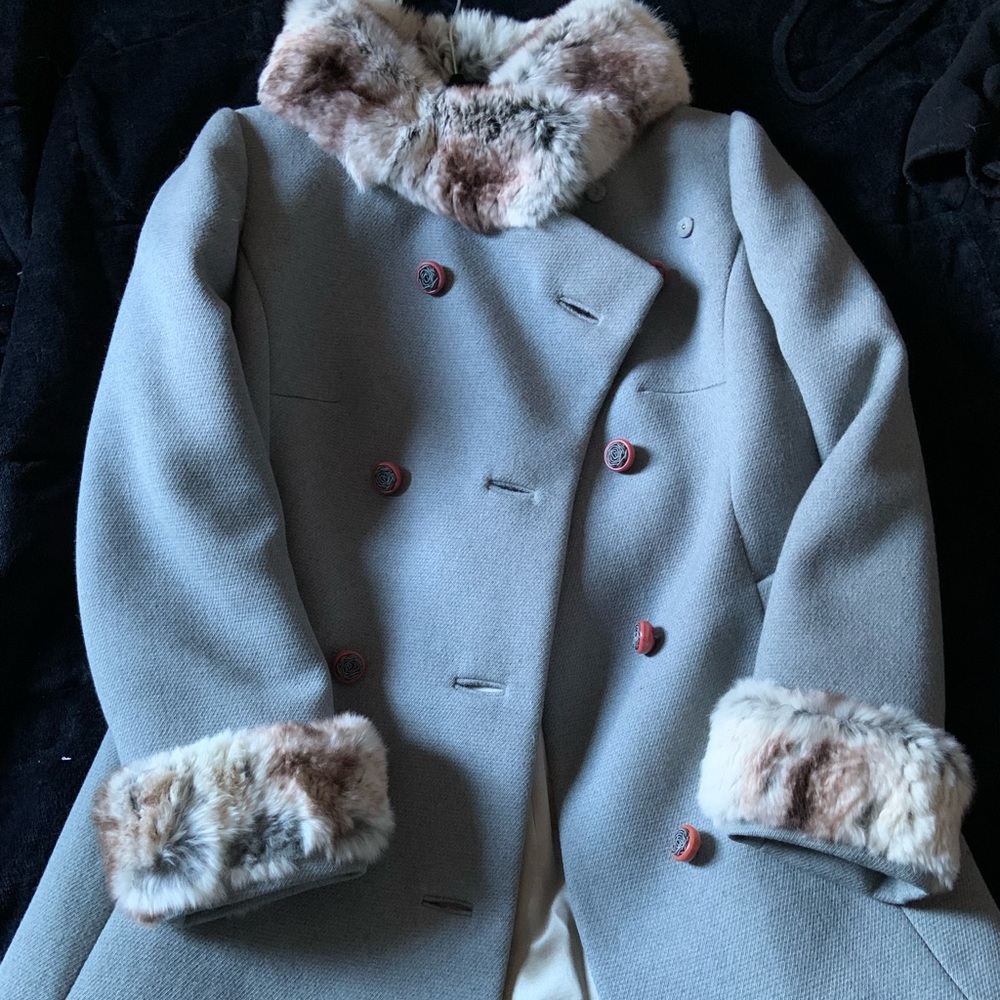 Elegant Vintage Wool & Fur Coat